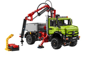 Lego 42242 Mercedes-Benz Unimog U 5023 mit Kran